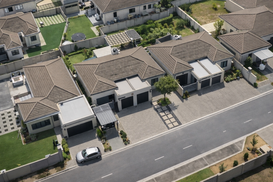 To Let 2 Bedroom Property for Rent in Parklands North Western Cape